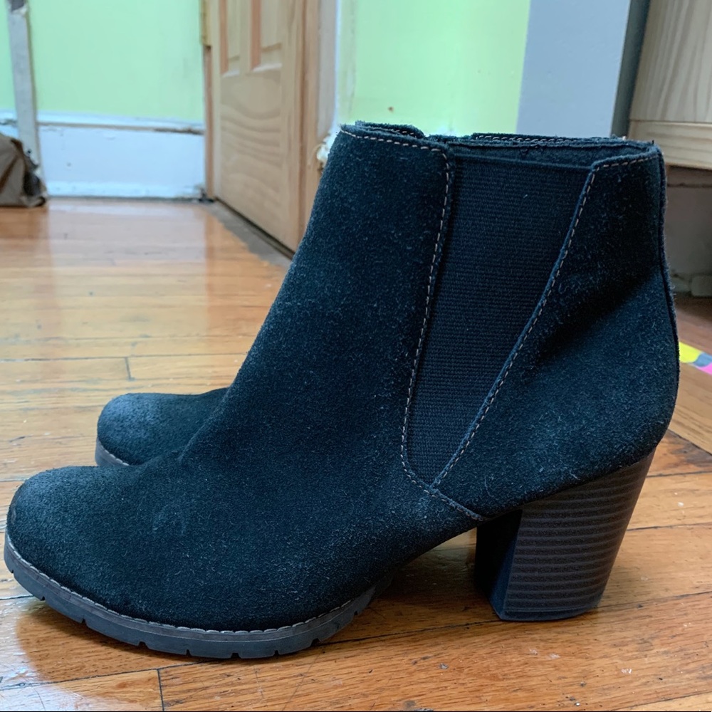 Clarks Ankle Boot - Picture 2 of 4